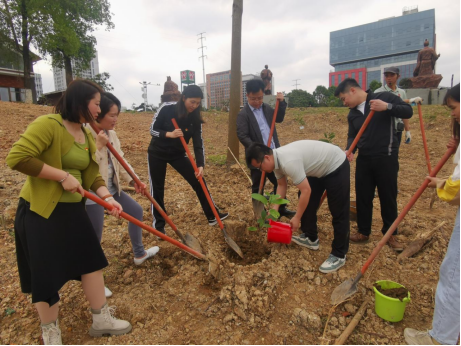 英国上市公司365