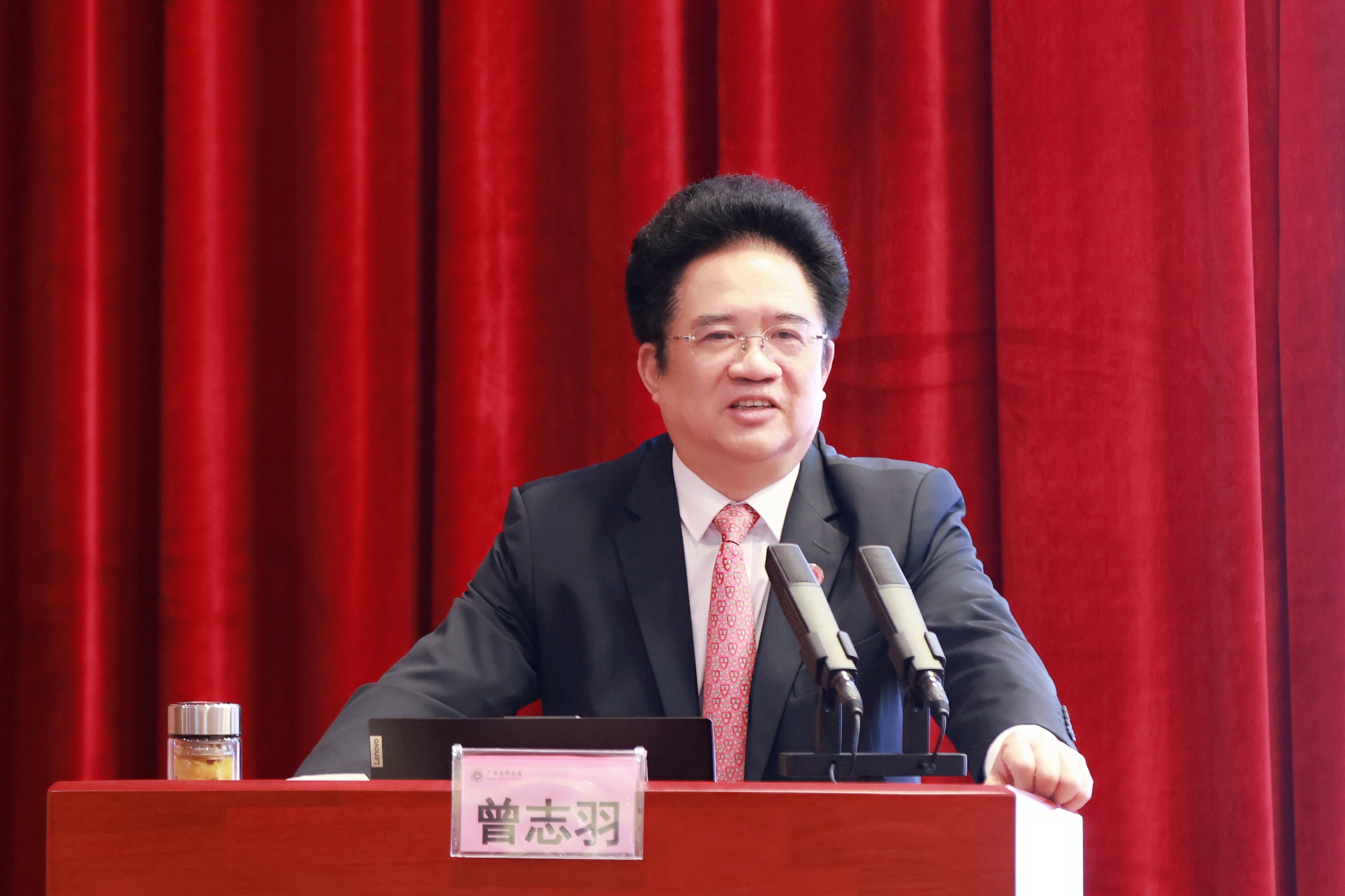 3.jpg 英国上市公司365