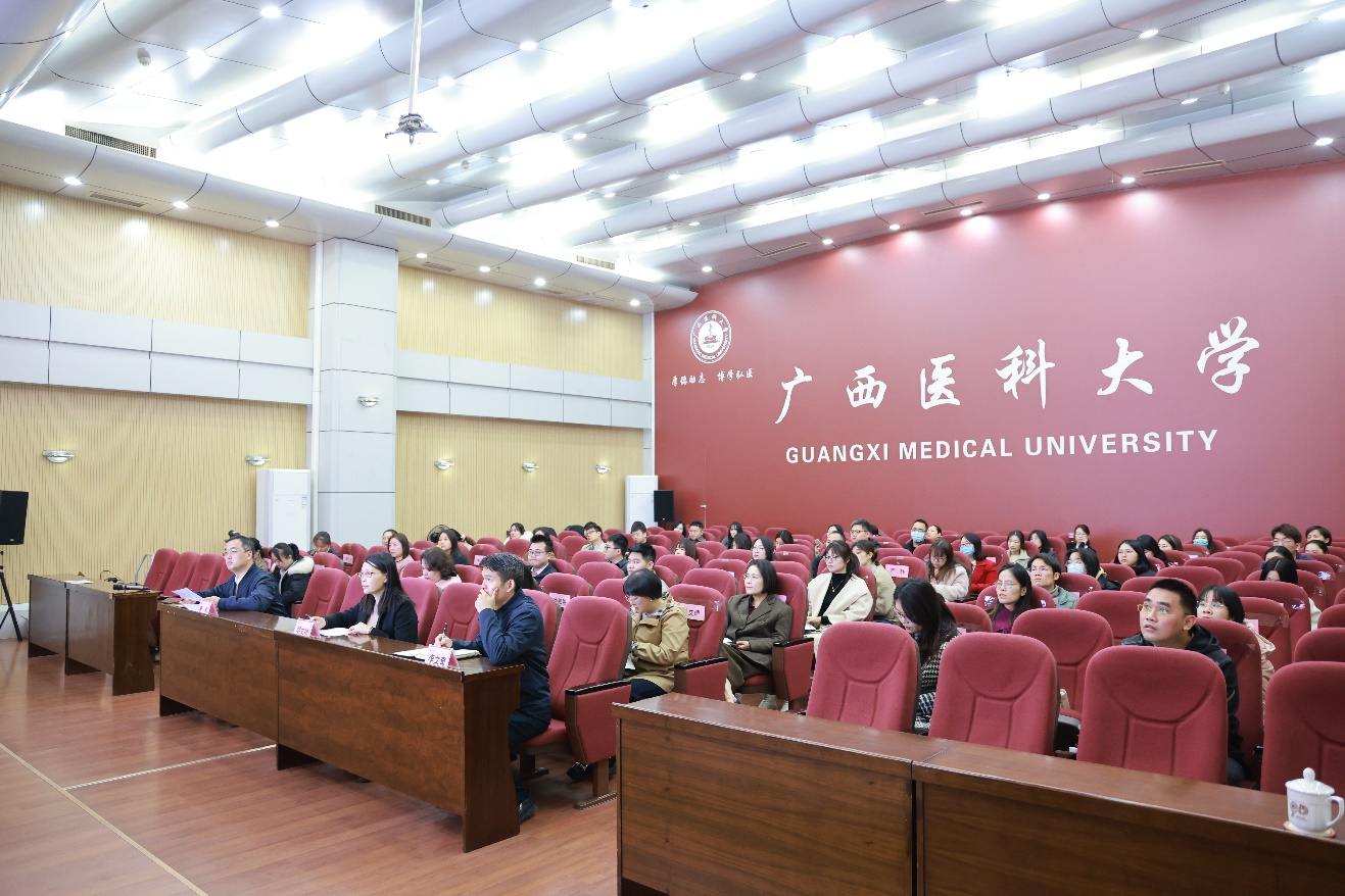 3.png 英国上市公司365